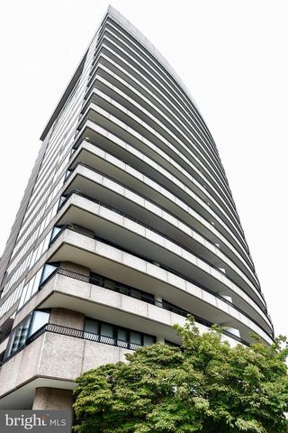 1200 CRYSTAL DR #811, Arlington, VA 22202