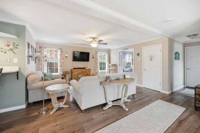 12 Tarah Way, Fremont, NH 03044