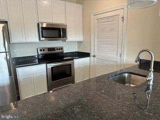 1033 W BRIDGE ST #203, Phoenixville, PA 19460