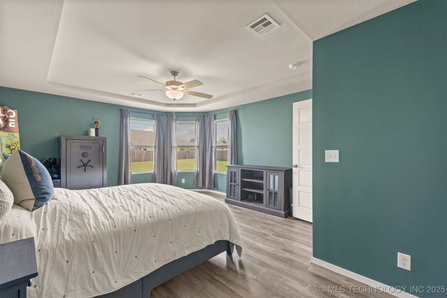 13009 E 124th Court, Collinsville, OK 74021