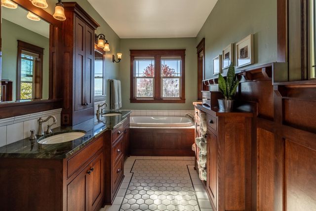 2510 S Thierman Ln, Spokane, WA 99223