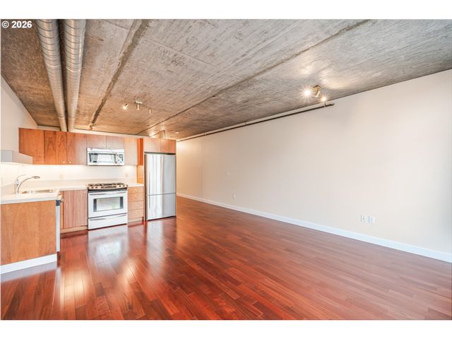 1926 W BURNSIDE St 512, Portland, OR 97209