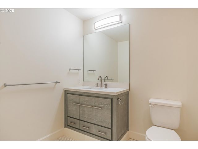 1926 W BURNSIDE St 512, Portland, OR 97209