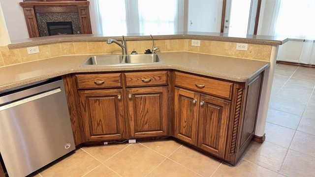 9200 Stacy Lynn Lane, Yukon, OK 73099