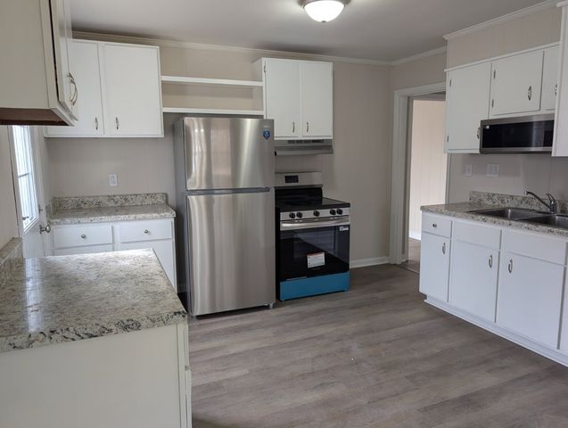 213 Edgemont Dr, Shelbyville, TN 37160