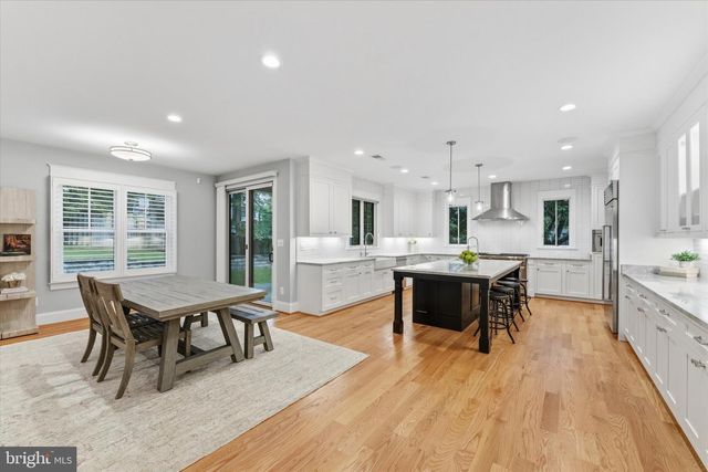 4306 40TH ST N, Arlington, VA 22207