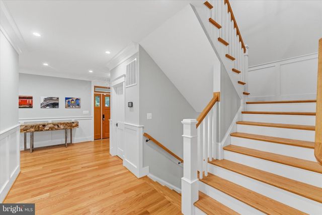 4306 40TH ST N, Arlington, VA 22207