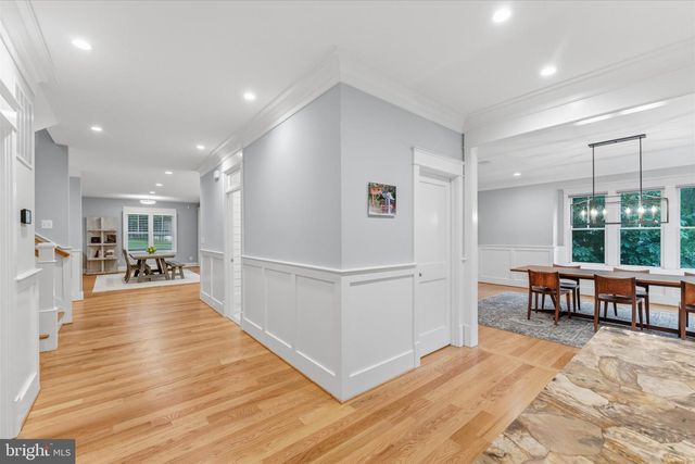 4306 40TH ST N, Arlington, VA 22207