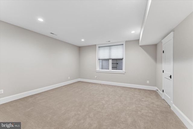 4306 40TH ST N, Arlington, VA 22207