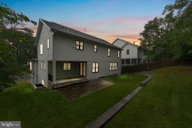 4306 40TH ST N, Arlington, VA 22207