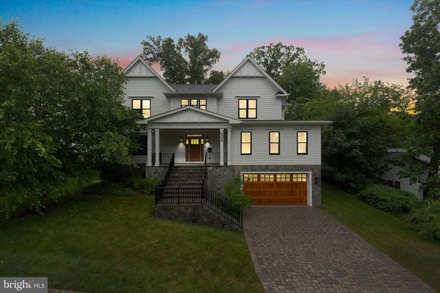 4306 40TH ST N, Arlington, VA 22207