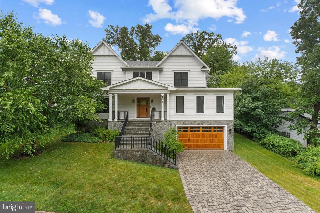 4306 40TH ST N, Arlington, VA 22207