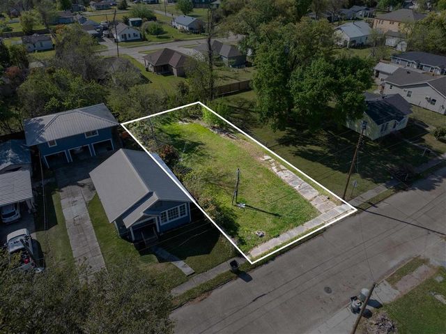2508 Demarest Street, Lake Charles, LA 70601