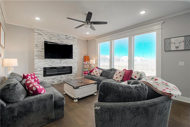 29626 W 196th Street, Gardner, KS 66030