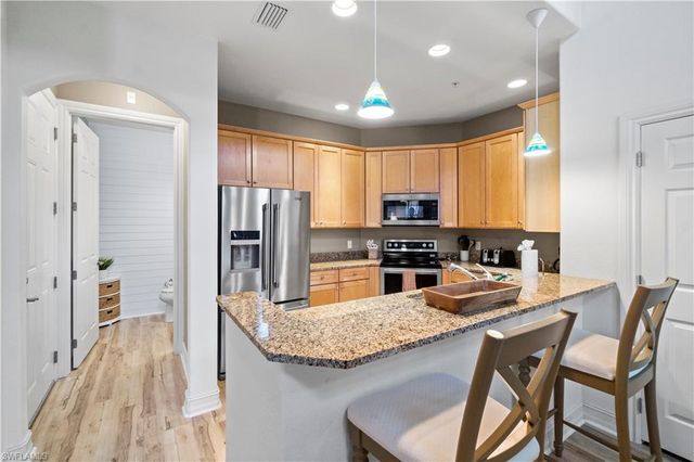 9111 Capistrano ST S 8303, Naples, FL 34113