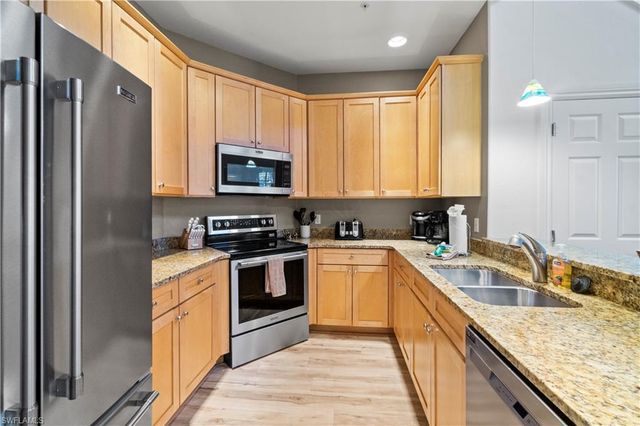 9111 Capistrano ST S 8303, Naples, FL 34113