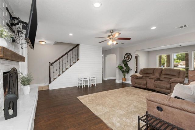 283 Shekel Lane, Houston, TX 77015