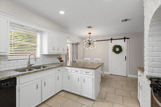 283 Shekel Lane, Houston, TX 77015