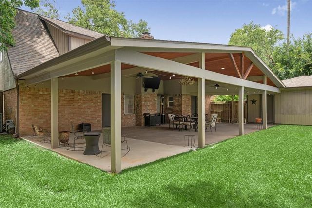 283 Shekel Lane, Houston, TX 77015