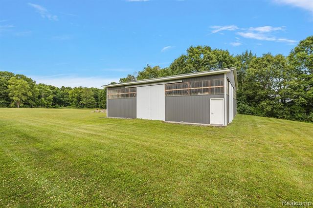 12700 Shaffer Road, Davisburg, MI 48350