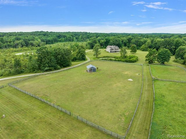 12700 Shaffer Road, Davisburg, MI 48350