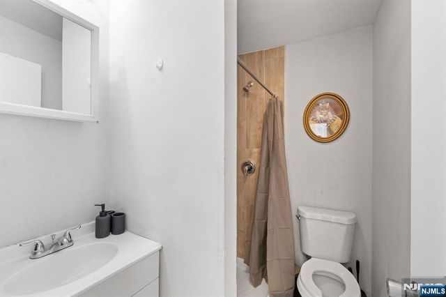 9 51st Street, Bayonne, NJ 07002