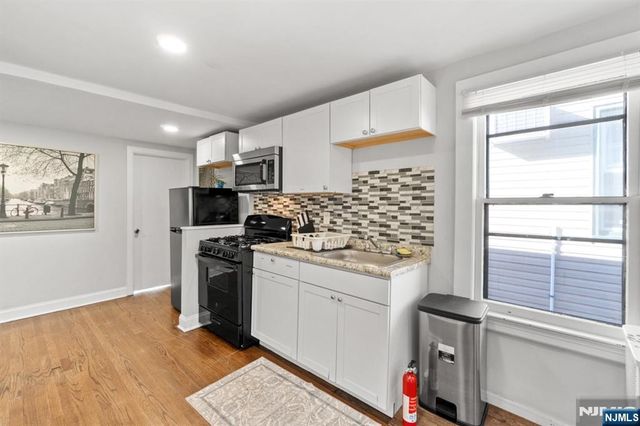 9 51st Street, Bayonne, NJ 07002