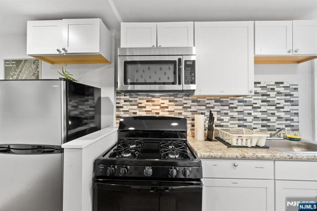 9 51st Street, Bayonne, NJ 07002