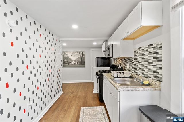 9 51st Street, Bayonne, NJ 07002