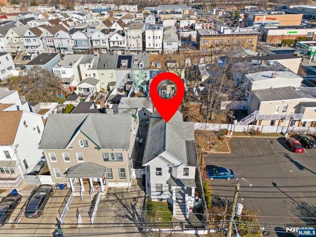 9 51st Street, Bayonne, NJ 07002
