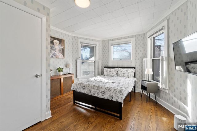 9 51st Street, Bayonne, NJ 07002