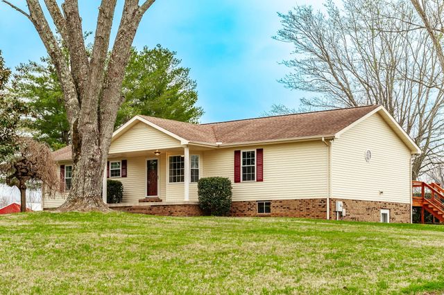 410 Frog Pond Cemetery Rd, Lafayette, TN 37083