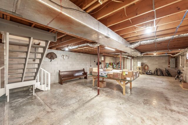 410 Frog Pond Cemetery Rd, Lafayette, TN 37083