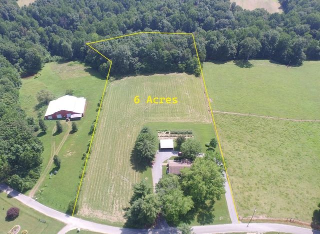 410 Frog Pond Cemetery Rd, Lafayette, TN 37083