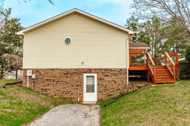 410 Frog Pond Cemetery Rd, Lafayette, TN 37083