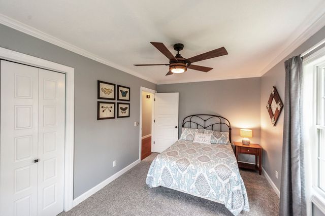 410 Frog Pond Cemetery Rd, Lafayette, TN 37083