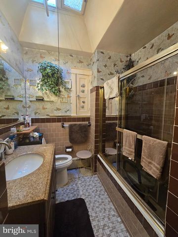 5325 LEBANON AVE, Philadelphia, PA 19131