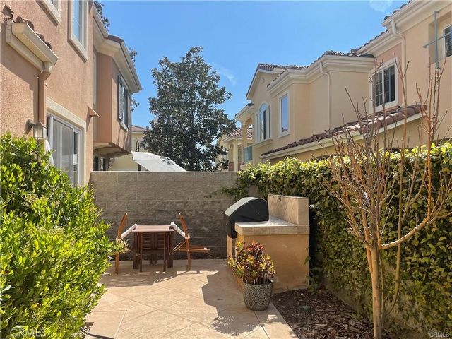 4164 Terraza Way B, Simi Valley, CA 93063