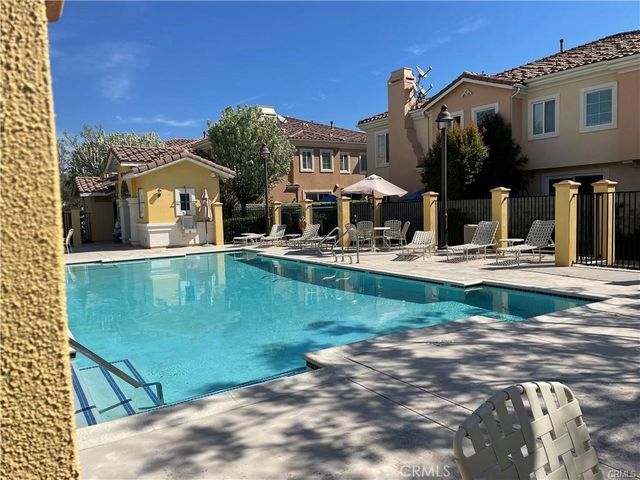 4164 Terraza Way B, Simi Valley, CA 93063
