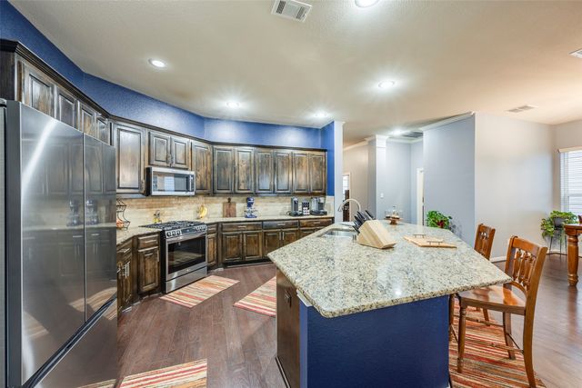 6920 Kingdom Estates Drive, Dallas, TX 75236