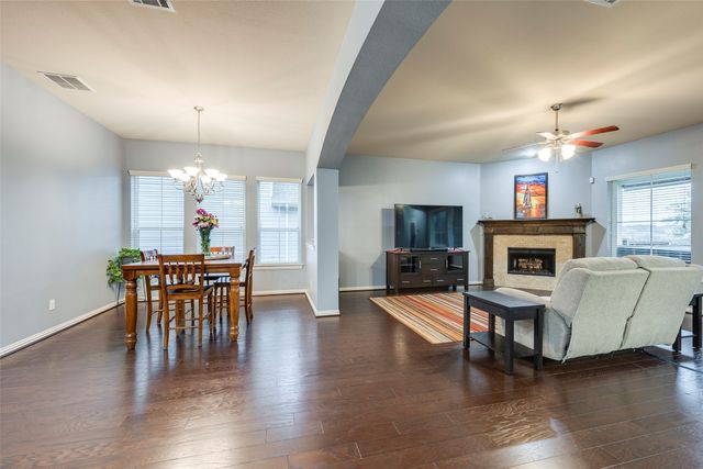 6920 Kingdom Estates Drive, Dallas, TX 75236