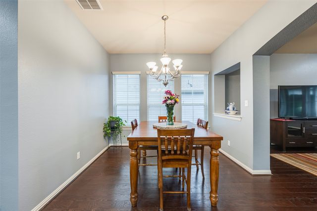 6920 Kingdom Estates Drive, Dallas, TX 75236