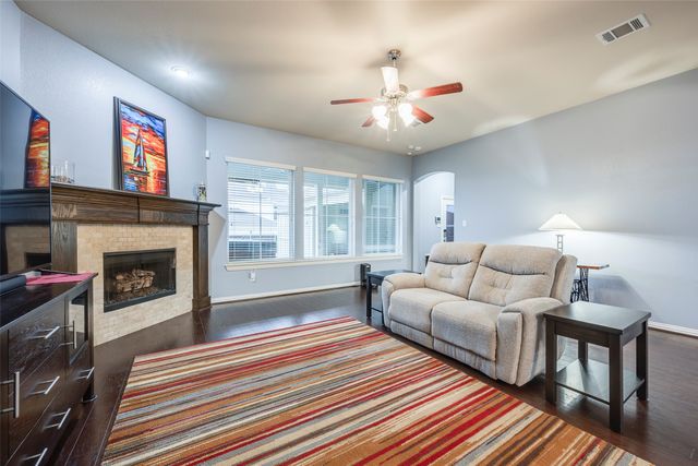 6920 Kingdom Estates Drive, Dallas, TX 75236