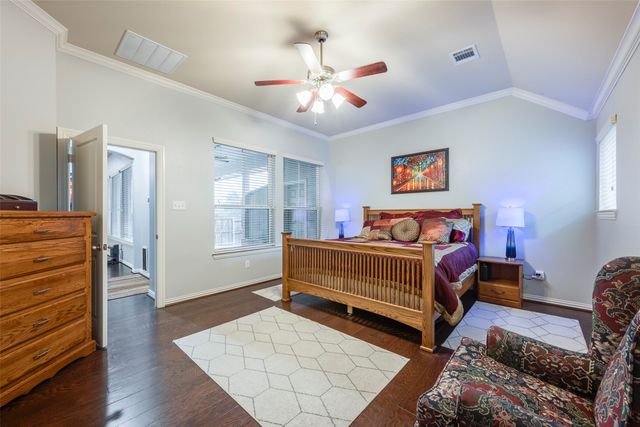 6920 Kingdom Estates Drive, Dallas, TX 75236