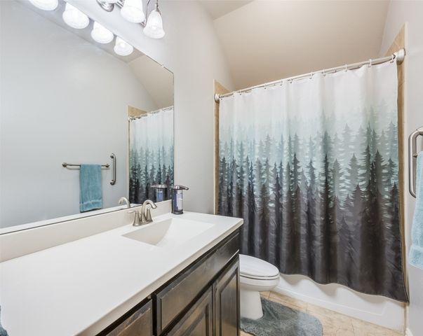 6920 Kingdom Estates Drive, Dallas, TX 75236