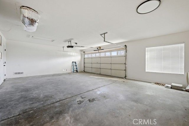 647 E Jenner Street, Lancaster, CA 93535