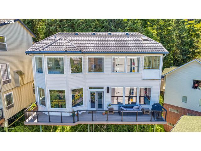1240 Sw CARDINELL Way, Portland, OR 97201