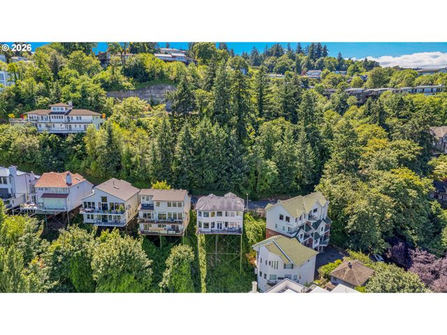 1240 Sw CARDINELL Way, Portland, OR 97201