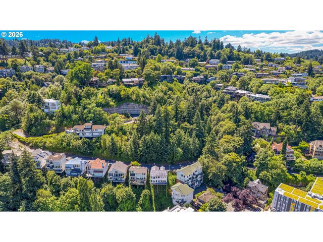 1240 Sw CARDINELL Way, Portland, OR 97201