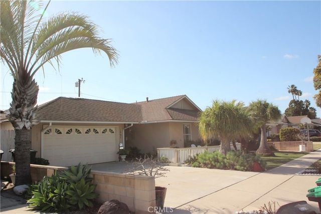 1067 Cheyenne Street, Costa Mesa, CA 92626